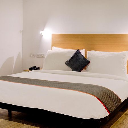 Hotel Qubic Near Igi Delhi Airport New Delhi Bagian luar foto