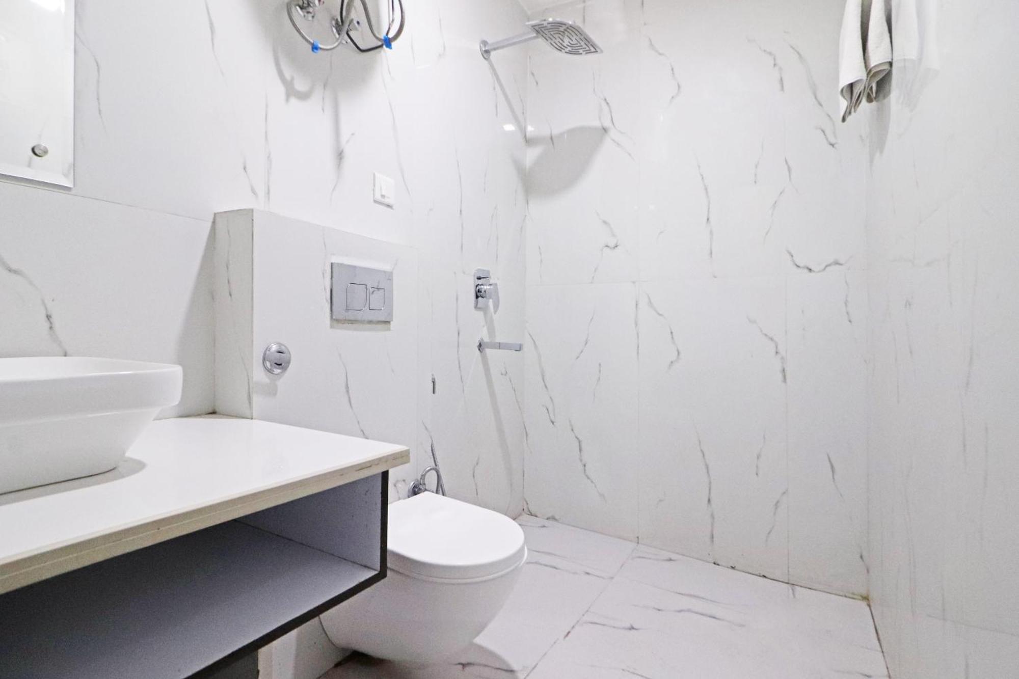 Hotel Qubic Near Igi Delhi Airport New Delhi Bagian luar foto
